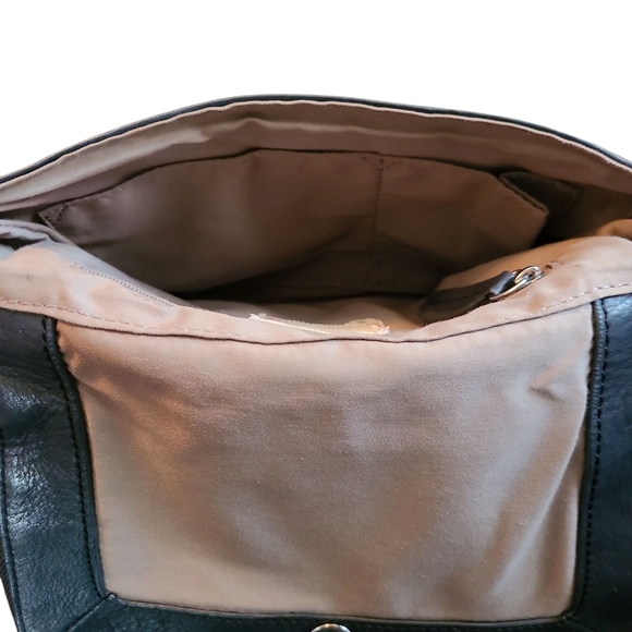 Women's Margot Black Leather Shoulder Bag Purse! 9.5x7x2.5 - Picture 8 of 12